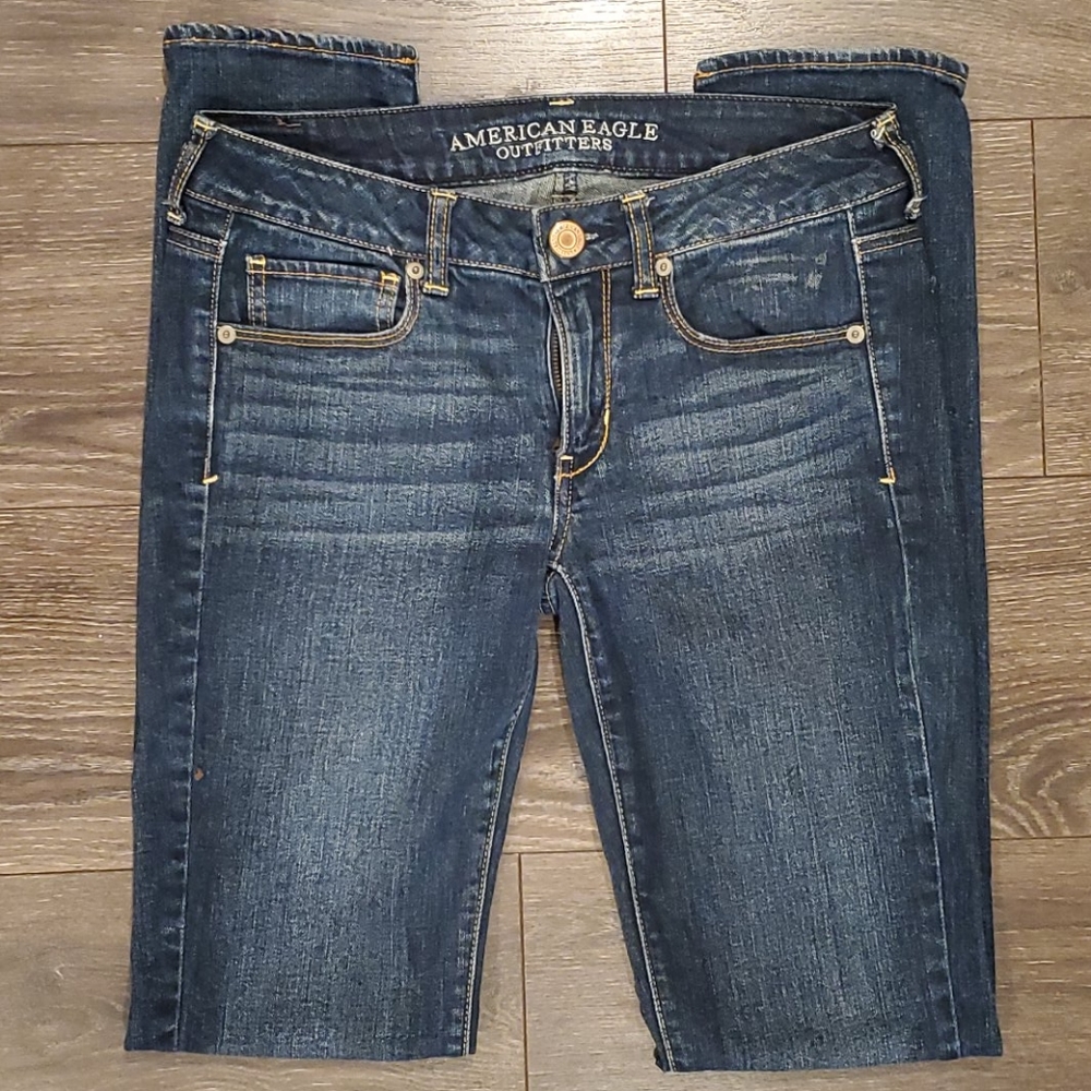 ❤ AMERICAN EAGLE SKINNY JEANS